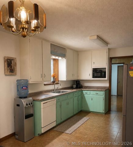 5314 W Lake Drive, Terlton, OK 74081
