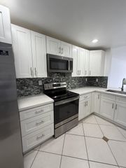 153 W Laurel Drive 1003, Margate, FL 33063