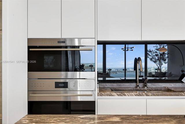 700 NE 26 Ter 3602, Miami, FL 33137