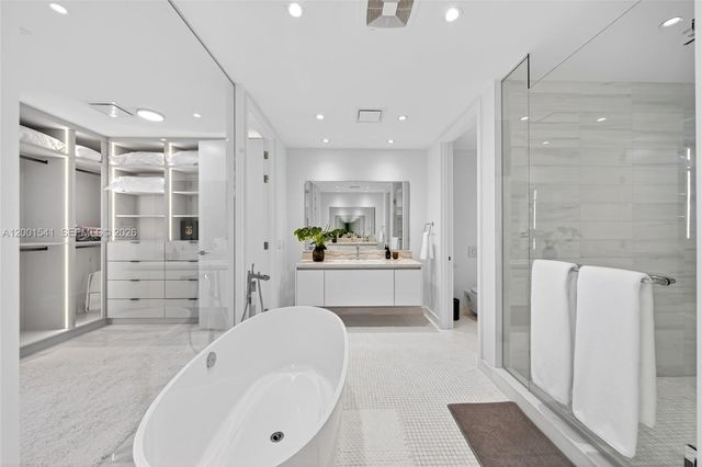 700 NE 26 Ter 3602, Miami, FL 33137