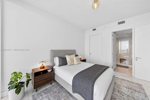 700 NE 26 Ter 3602, Miami, FL 33137