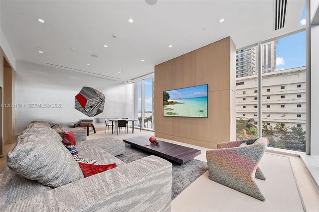 700 NE 26 Ter 3602, Miami, FL 33137