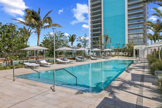 700 NE 26 Ter 3602, Miami, FL 33137