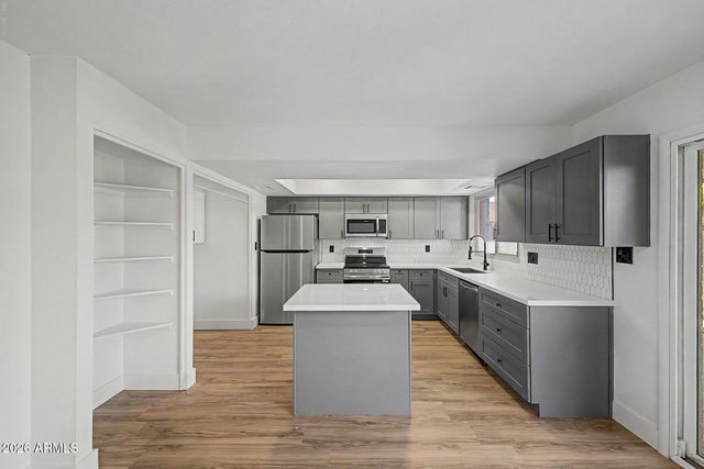4356 W OCOTILLO Road, Glendale, AZ 85301