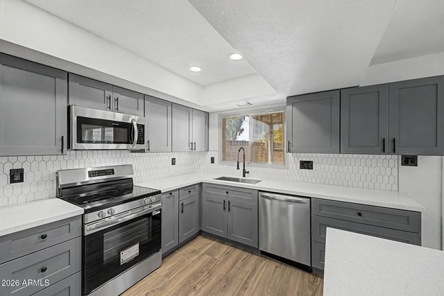 4356 W OCOTILLO Road, Glendale, AZ 85301