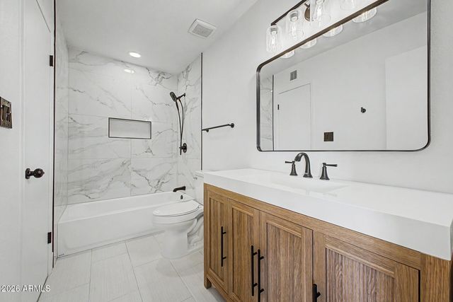 4356 W OCOTILLO Road, Glendale, AZ 85301