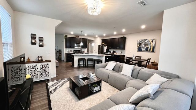 538 Watercress Drive, Aurora, IL 60504