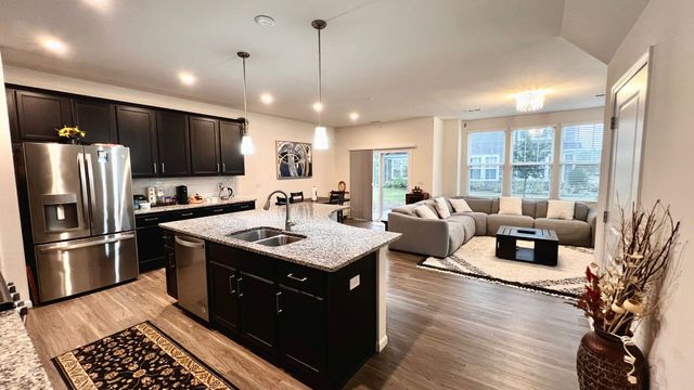 538 Watercress Drive, Aurora, IL 60504