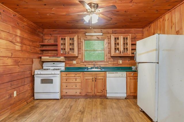 2352 Minard Hill Road, Groton, VT 05046