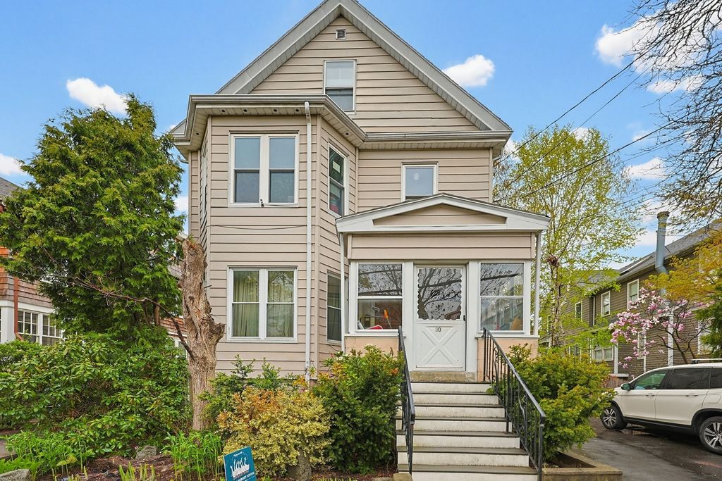 30 Cushing St B, Cambridge, MA 02138