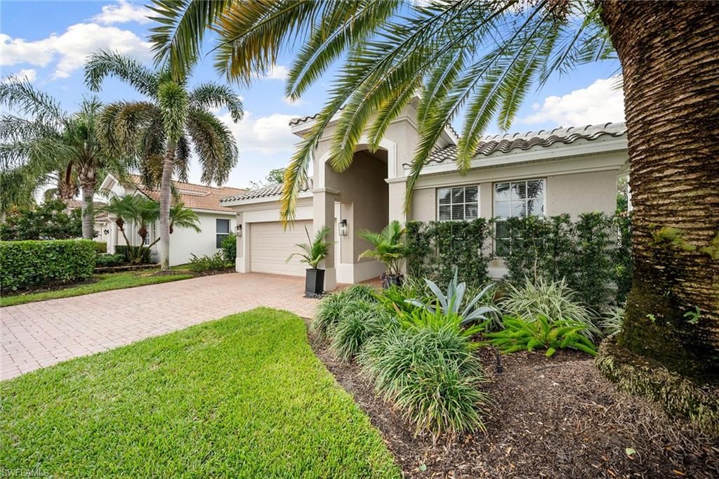 12771 Aviano DR, Naples, FL 34105
