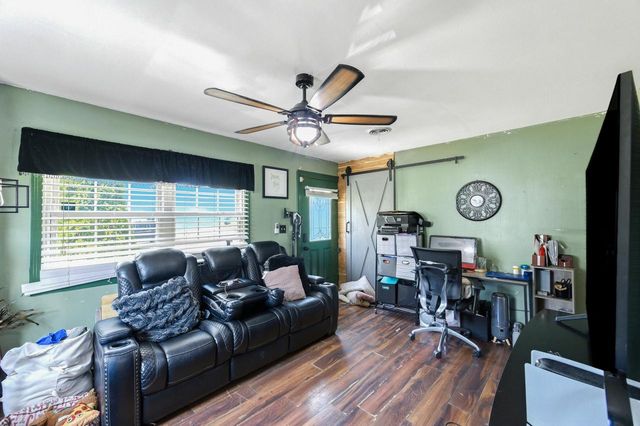 5360 N 50th STREET, Milwaukee, WI 53218