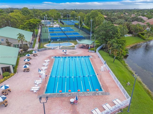 2916 Dorchester Lane, Cooper City, FL 33026