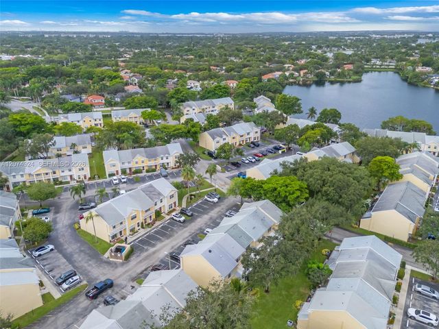 2916 Dorchester Lane, Cooper City, FL 33026