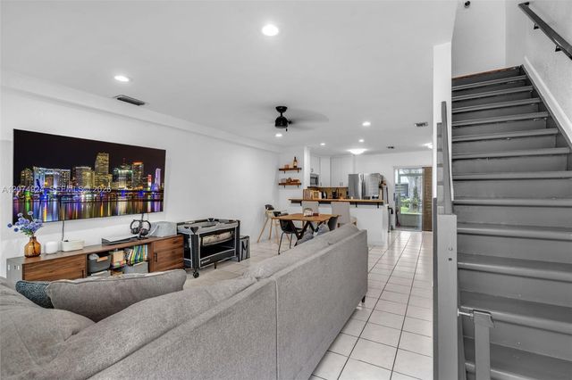 2916 Dorchester Lane, Cooper City, FL 33026