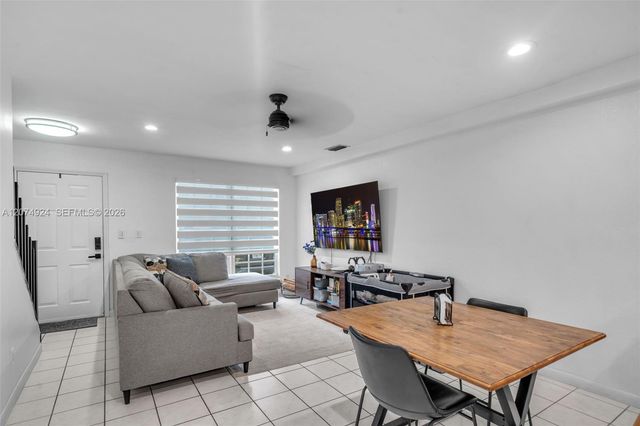2916 Dorchester Lane, Cooper City, FL 33026