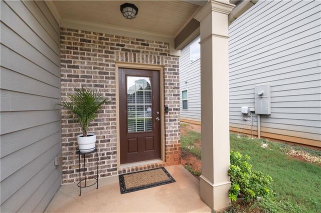 2391 Oakleaf Circle, Lithonia, GA 30058