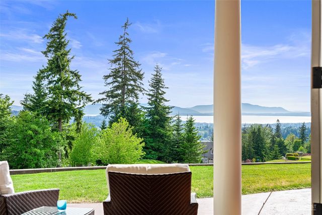 1880 Vineyard Place, Bellingham, WA 98226