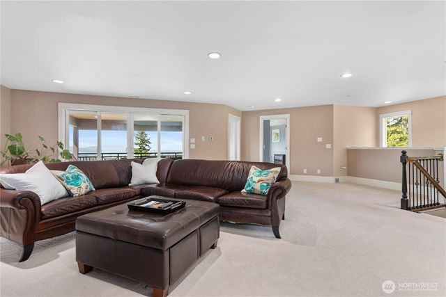 1880 Vineyard Place, Bellingham, WA 98226