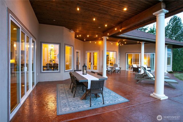 1880 Vineyard Place, Bellingham, WA 98226