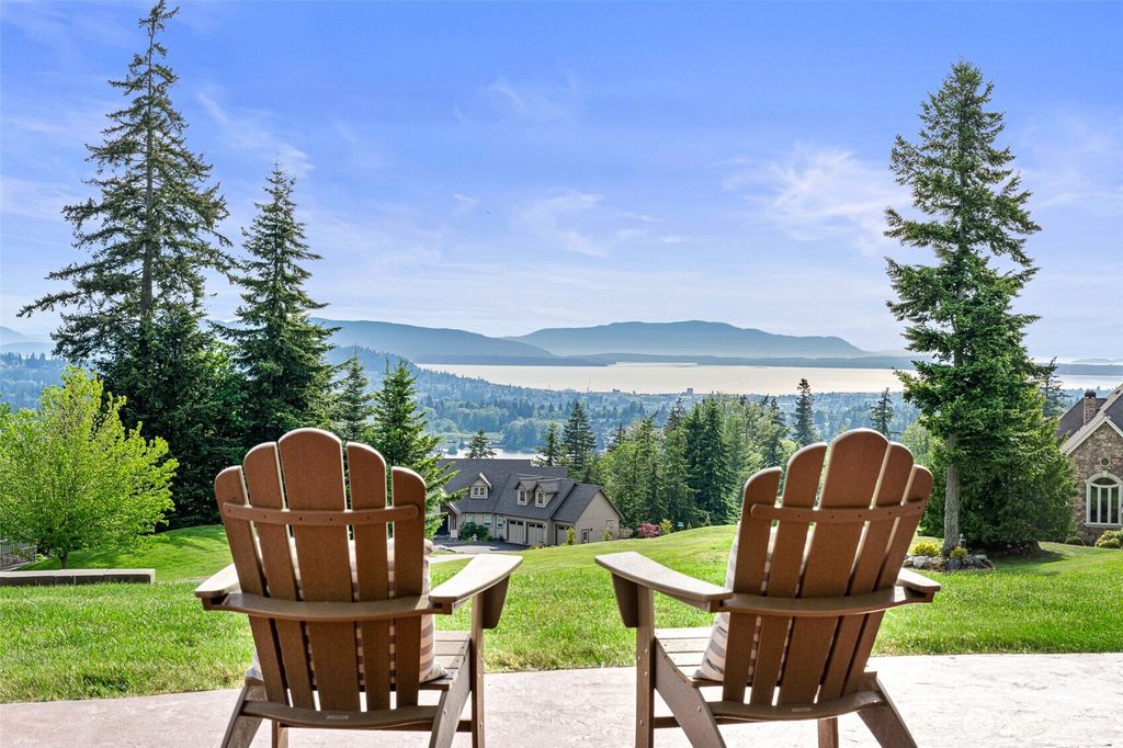 1880 Vineyard Place, Bellingham, WA 98226