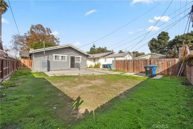 1320 W 58th Place, Los Angeles, CA 90044