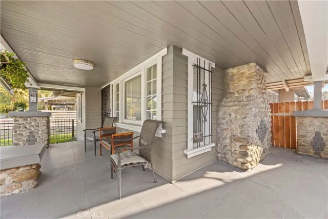 1320 W 58th Place, Los Angeles, CA 90044