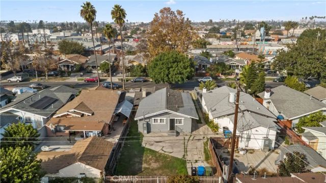 1320 W 58th Place, Los Angeles, CA 90044