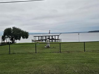 378 Elmwood Drive, Livingston, TX 77351