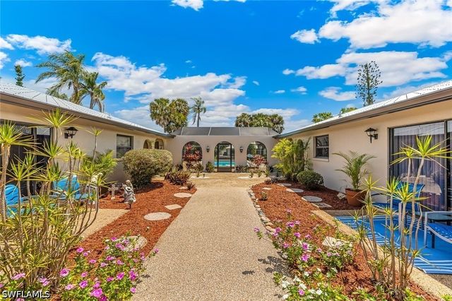 513 SE 24th AVE 1-4, Cape Coral, FL 33990