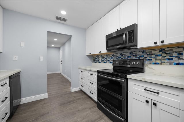 2818 SW 14TH DRIVE 107, Gainesville, FL 32608