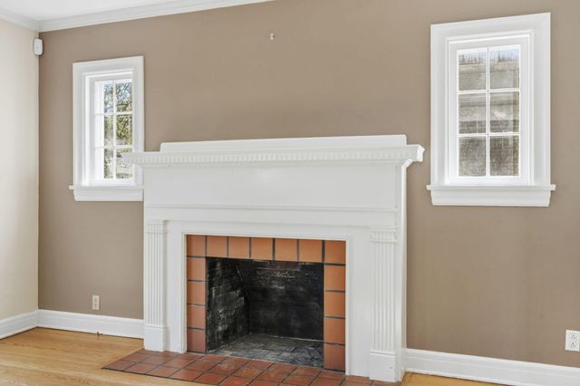 630 E Stanford Street, Springfield, MO 65807