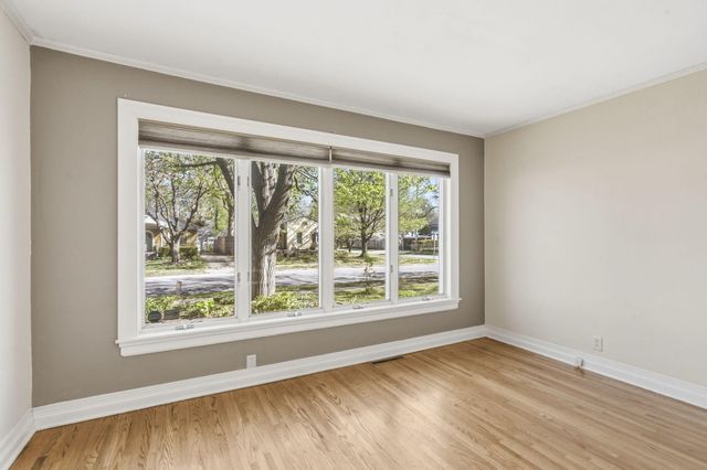 630 E Stanford Street, Springfield, MO 65807