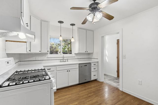 630 E Stanford Street, Springfield, MO 65807