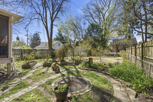 630 E Stanford Street, Springfield, MO 65807