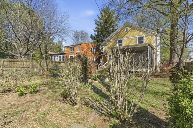 630 E Stanford Street, Springfield, MO 65807