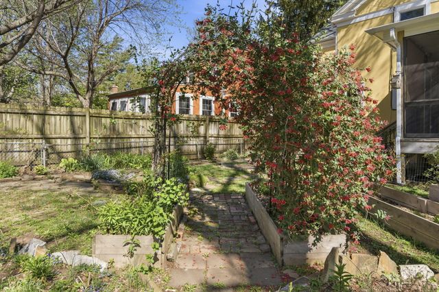 630 E Stanford Street, Springfield, MO 65807