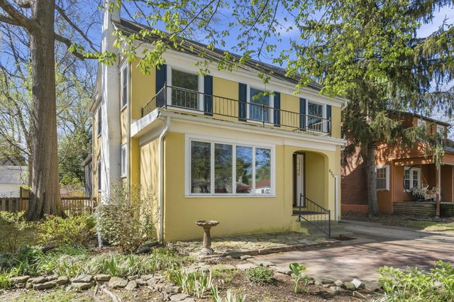 630 E Stanford Street, Springfield, MO 65807