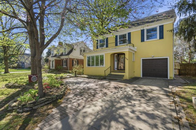 630 E Stanford Street, Springfield, MO 65807