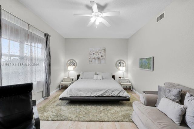 1640 Presidential Way 405, West Palm Beach, FL 33401