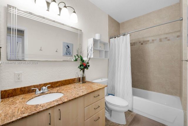 1640 Presidential Way 405, West Palm Beach, FL 33401