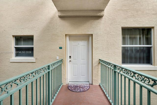 1640 Presidential Way 405, West Palm Beach, FL 33401