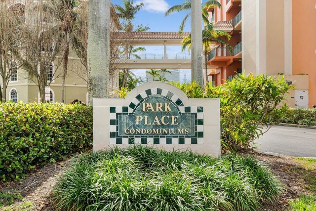 1640 Presidential Way 405, West Palm Beach, FL 33401