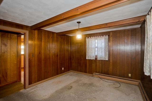 20 Southgate Ave, Westfield, MA 01085