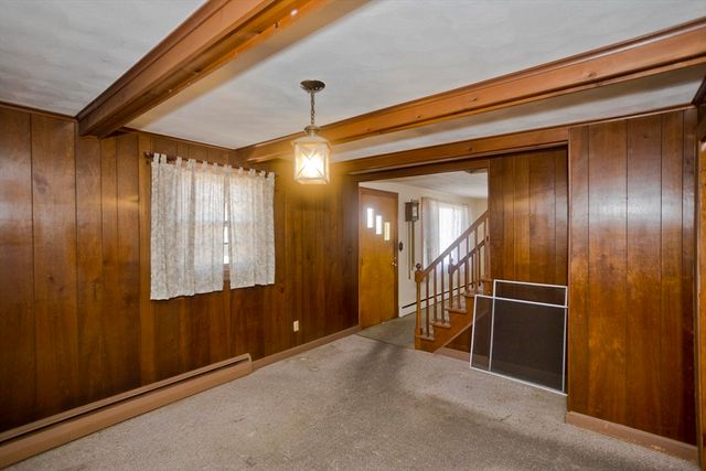 20 Southgate Ave, Westfield, MA 01085