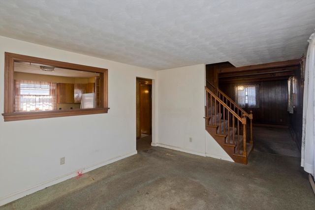 20 Southgate Ave, Westfield, MA 01085
