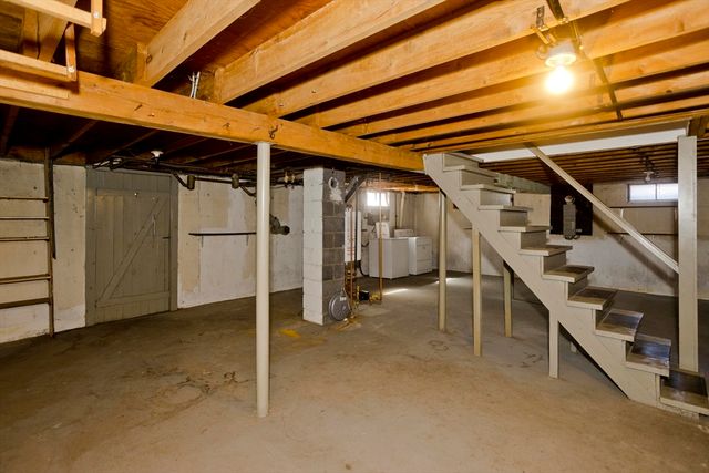 20 Southgate Ave, Westfield, MA 01085