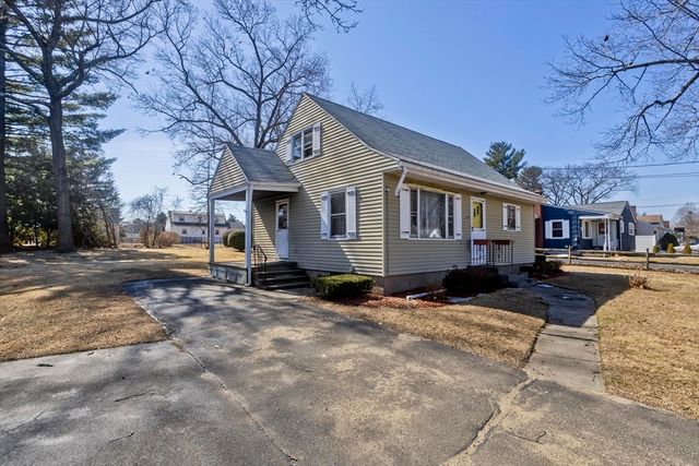 20 Southgate Ave, Westfield, MA 01085