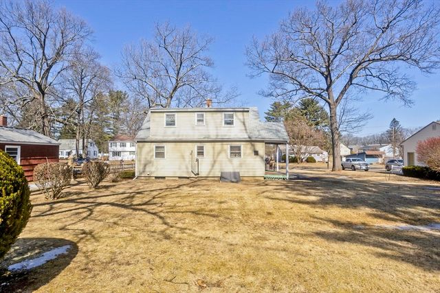 20 Southgate Ave, Westfield, MA 01085