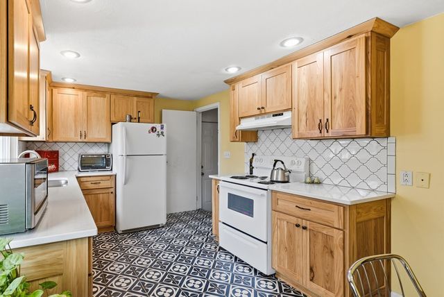 320 Bartley Ave, Mansfield, OH 44903